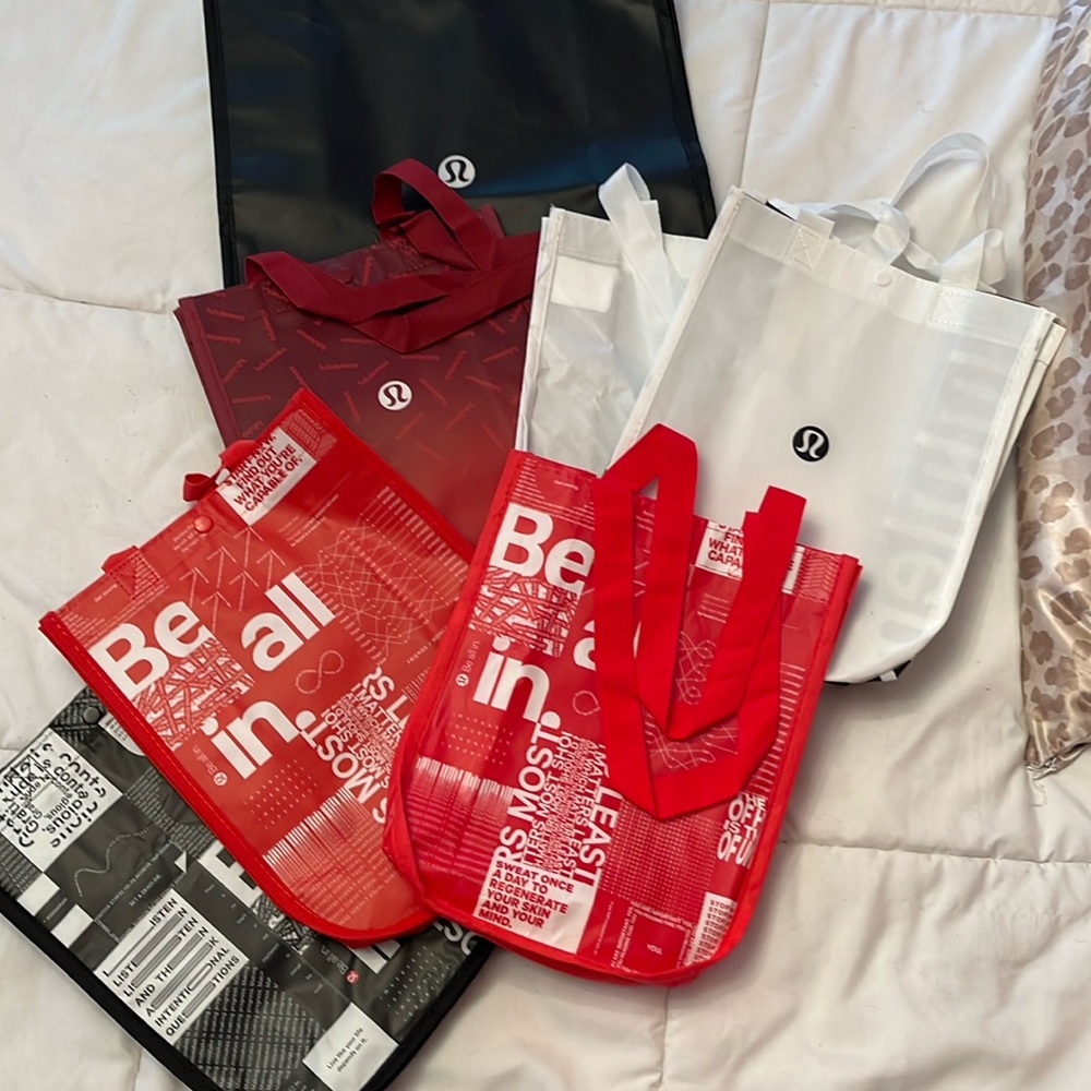 Lululemon bags